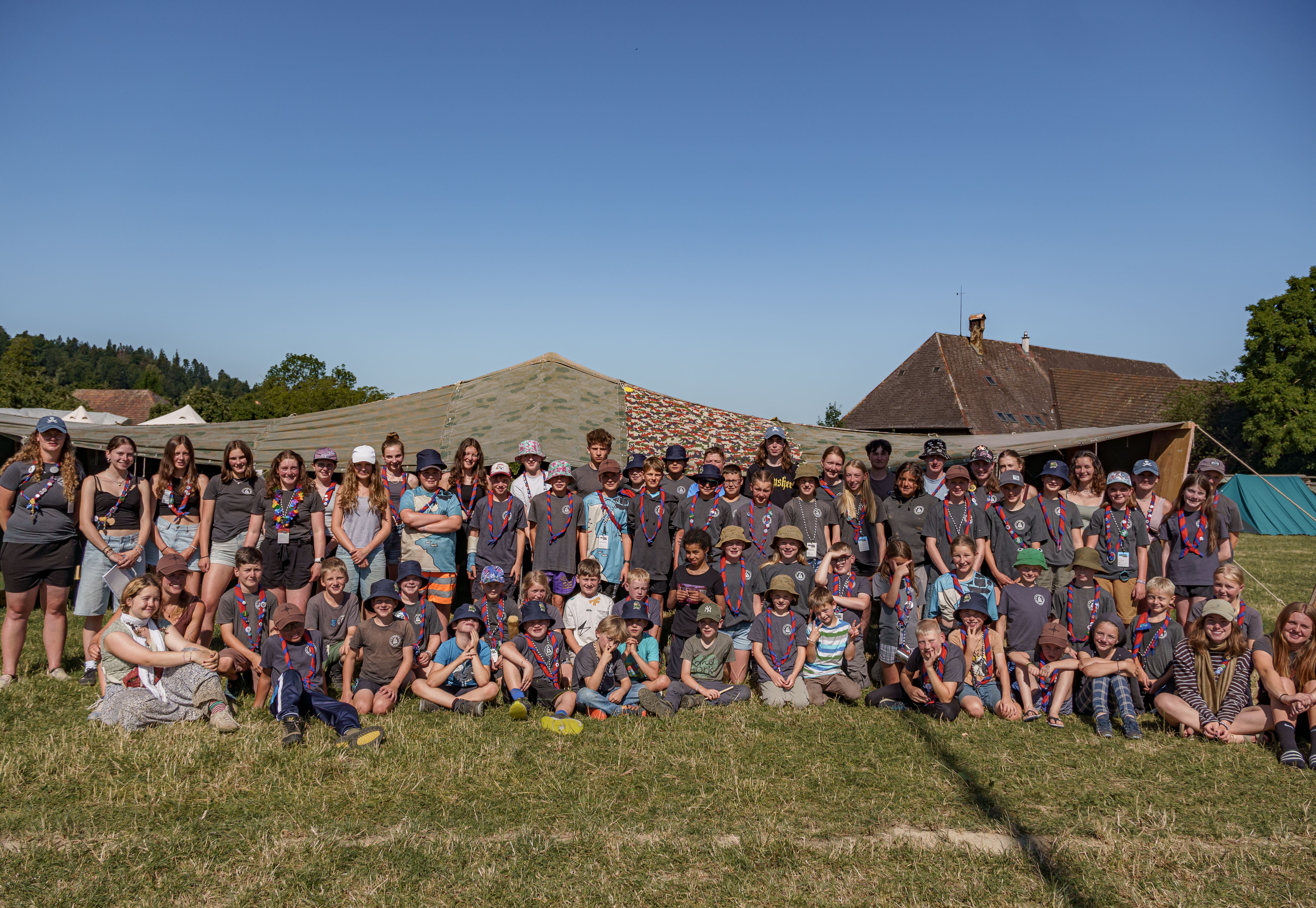 Pfadi St. Karl Rickenbach – Gruppenbild im Freien